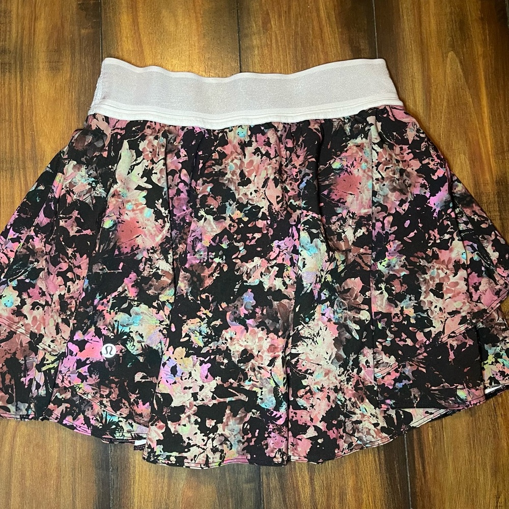 Lululemon Athletica Floral Skater Skirt - Pink and Black